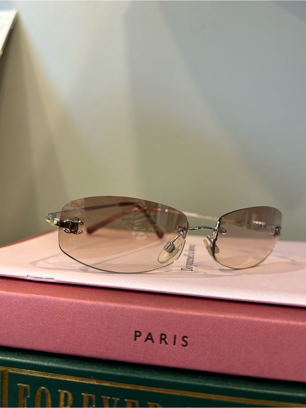 CHANEL Rimless Gradient Pink Sunglasses for Women